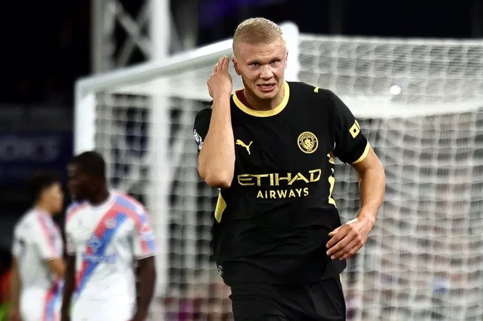 Com dois de Haaland, City goleia Crystal Palace e dorme líder do Campeonato Inglês