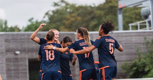 Le Montpellier FC, l'un des seuls clubs de foot professionnel 100% féminin en France