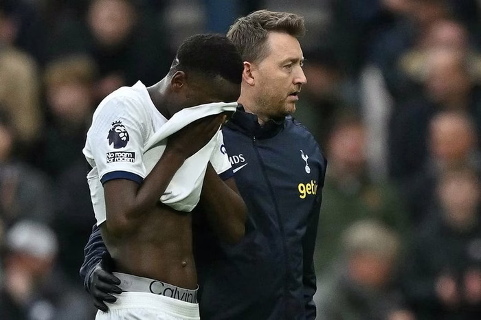 💥 Nuovo obiettivo per la mediana? La Juventus PUNTA Pape Sarr del Tottenham!