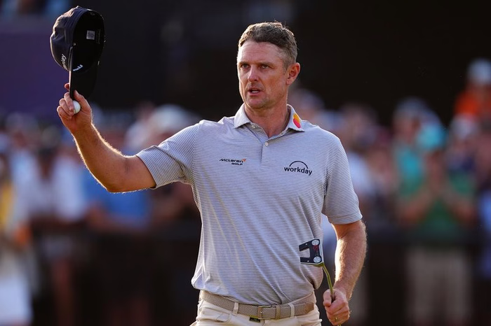Justin Rose moves into contention after superb second round at Tour Championship