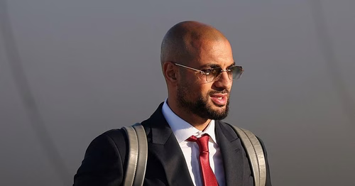 El Fenerbahçe hace oficial la rescisión del contrato de Amrabat, que llega a un acuerdo con el Ajax