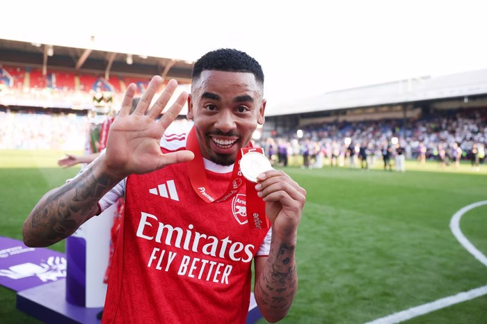Napoli, si riducono le possibilità di vedere Gabriel Jesus in azzurro! Manna studia il piano B: ecco in cosa consite