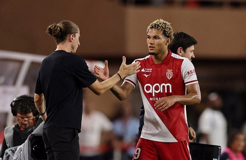 Filipe Luís mantém 100% no Monaco, que vence o Marseille e assume liderança do Francês