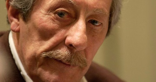La voix de Jean Rochefort en pleine tempête lors de la Route du Rhum