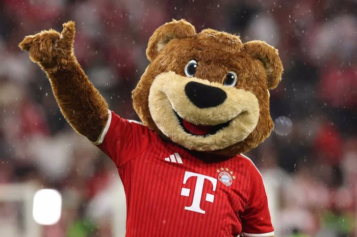 Fünf Minuten, die alles entschieden: Bayern schlägt Stuttgart zum Auftakt 5:1