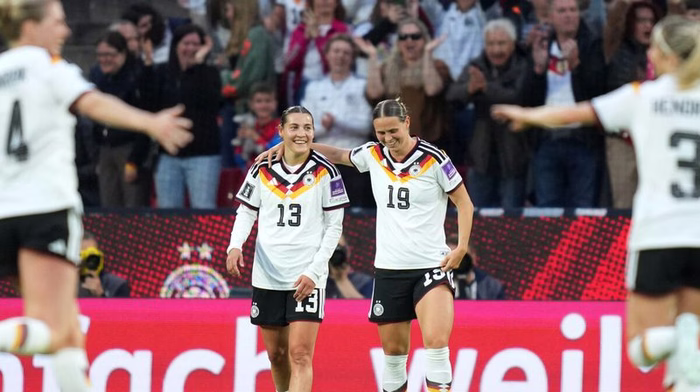Ausländische Topklubs rufen: Wamser vor Bundesliga