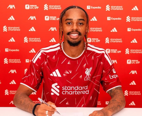 Mercato : Barcola rejoint Liverpool, de l'argent pour l'OL