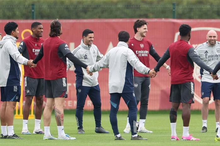 Arteta pede aumento do limite de jogadores na Premier League