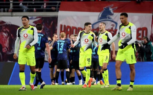 Giganten der Serie A kämpfen um junges Talent von Borussia Dortmund
