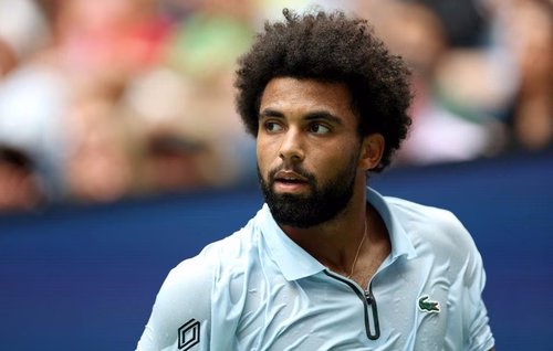 US Open : « Presque de l’amateurisme »… Mais qu’est-il arrivé à Arthur Fils pour se faire sortir dès le 1er tour ?