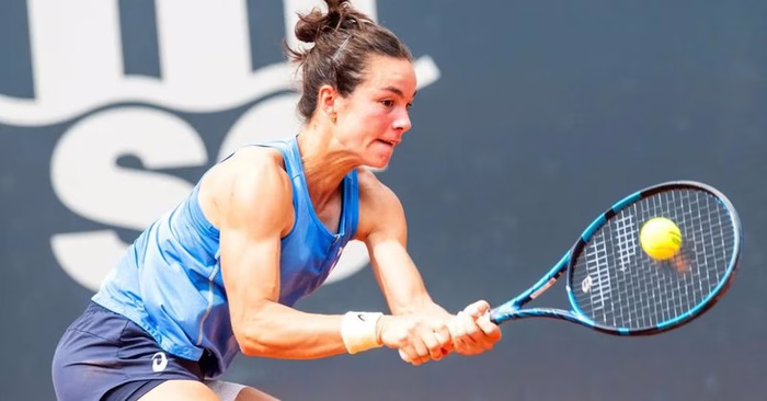 À l'US Open, la Dijonnaise Loïs Boisson battue dès le premier tour, s'emporte et casse deux raquettes