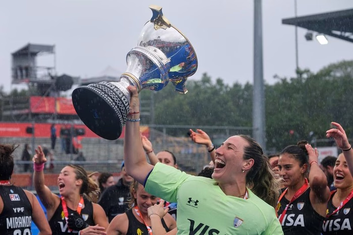 Cristina “La China” Cosentino: la historia de la arquera que se hizo dueña de una dinastía en Las Leonas