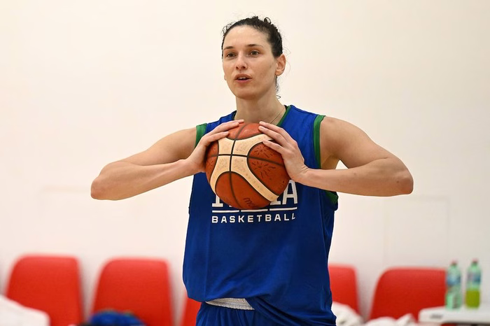 Basket femminile, regolamento e format dei Mondiali 2026: chi potrebbe affrontare l’Italia nelle fasi successive