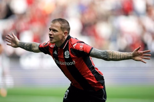 Mercato : Melvin Bard (ex-OL) rejoint Leeds