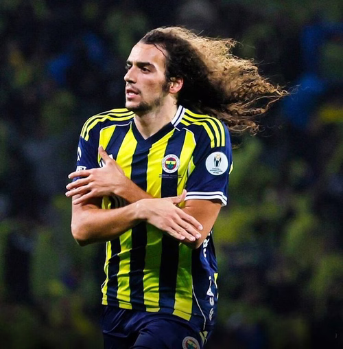 🚨 Guendouzi SALTA la Roma? Caos in Lione-Fenerbahce: la UEFA avvia un provvedimento contro il 🇫🇷 e Greenwood