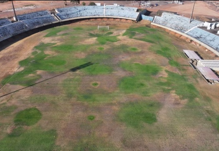 Estádio Domingos Santos pede doação de limpeza a clubes do Tocantins