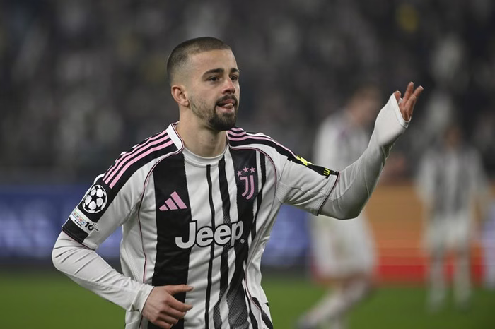 Liste UEFA, i grandi esclusi: c'entra anche il mercato!