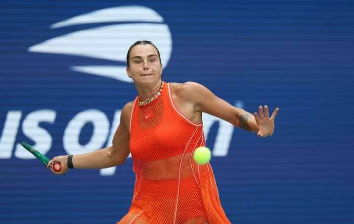 Aryna Sabalenka verteidigt umstrittenes Outfit am US Open mit Netz