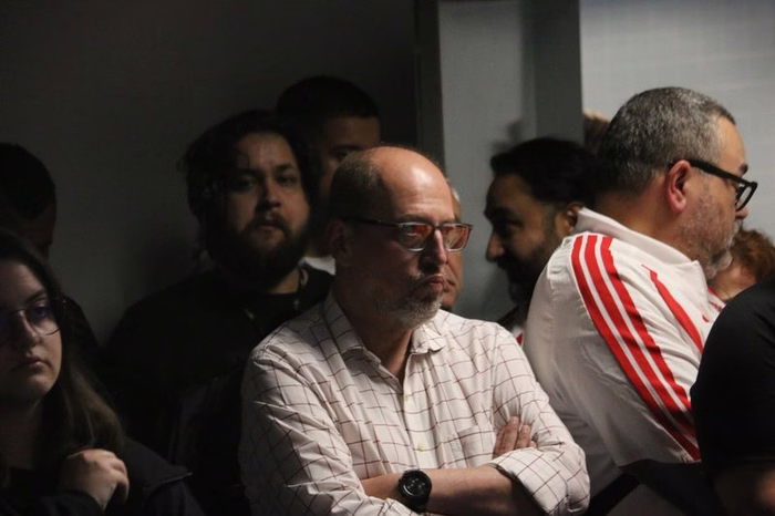 Presidente do Inter crava Pezzolano contra o Santos
