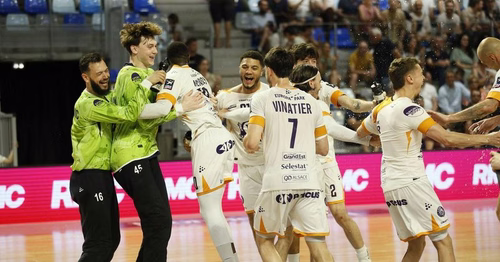 "On a l'amour du maillot" : la jeunesse du Sélestat Alsace handball espère décrocher un nouveau maintien en Starligue