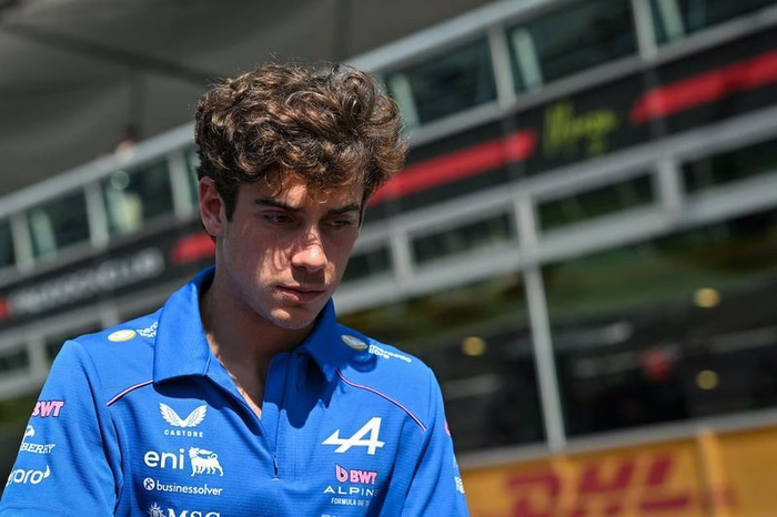 Franco Colapinto lidia en Monza con un Alpine actualizado pero desconcertante