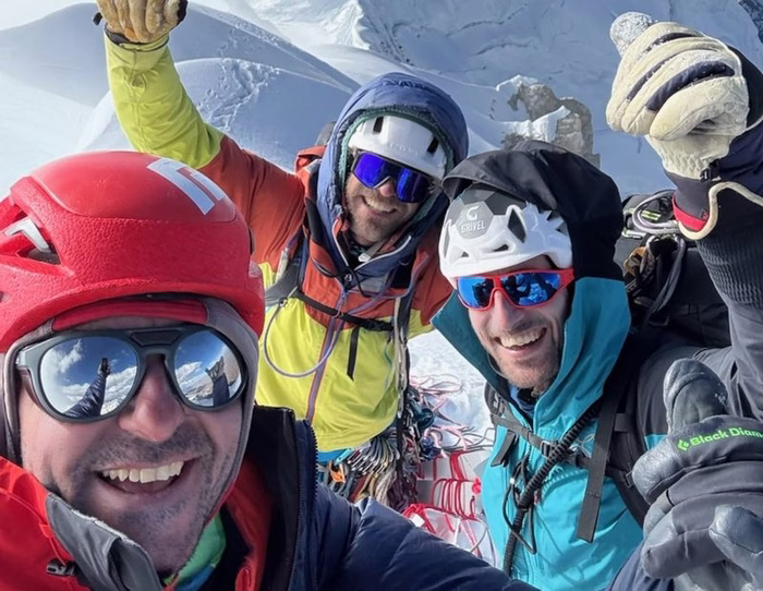 Marc Toralles, Bru Busom y Rubén Sanmartín logran el primer Piolet de Oro para el alpinismo español