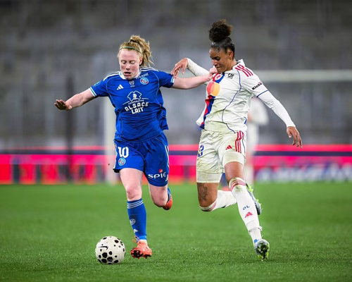OL Lyonnes : le premier 11 de Giráldez en D1
