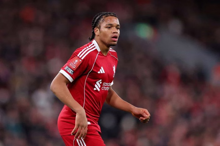 „Bizarre Geschichte“: Bayern-Interesse verblüffte Liverpool