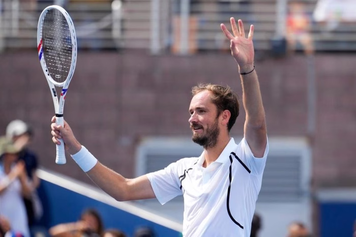 Medvedev, del "DeberÃa dedicarme al pickleball" a estar en octavos del US Open sin ceder sets