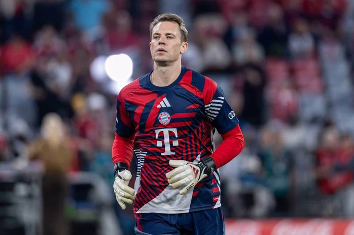 Tauziehen um Neuer: Bayern und Schalke locken die Torwart-Legende
