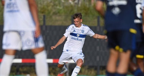 Ligue 3 : le contre-son-camp de l’année lors du choc entre Bastia et Amiens