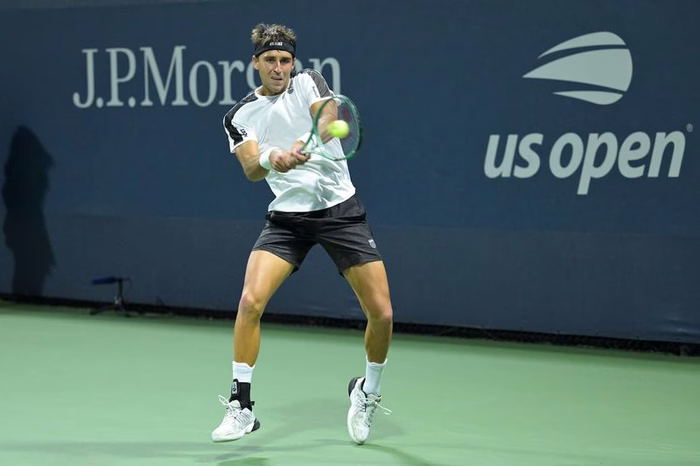 Tomás Etcheverry sigue soñando en el US Open: le ganó a Mariano Navone y avanzó a los octavos de final
