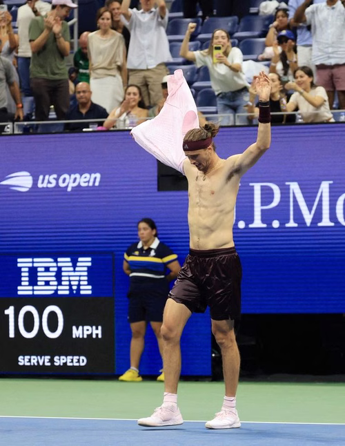 Alexander Zverev bate recorde de resistência no US Open