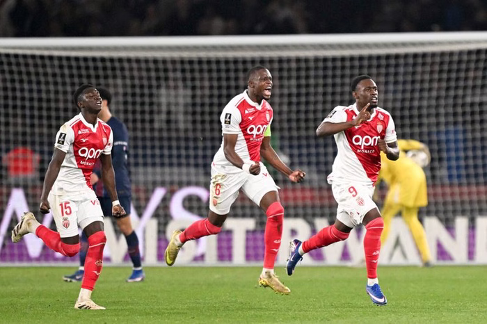 Schock im Parc des Princes: Monaco dreht Topspiel und stürzt PSG in die Krise