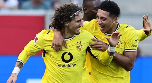 Fábio Silva marca na vitória do Dortmund
