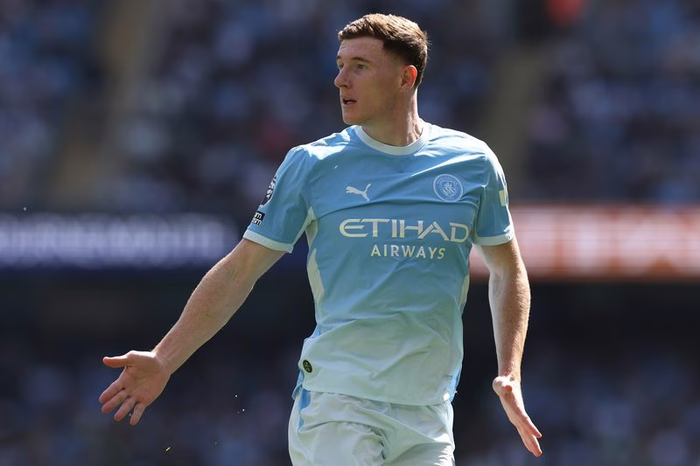 “Very smart” Man City midfielder matches three year old Rodri record and get praise from Lampard
