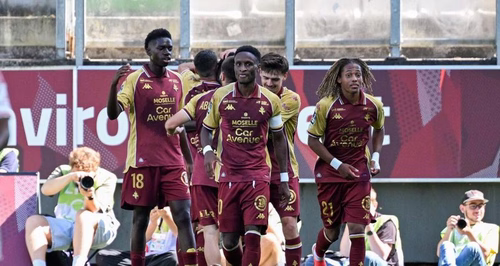 Ligue 2 (J5) : Metz large vainqueur de Rodez grâce à un grand Fall, Reims et Guingamp se neutralisent