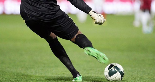 National 1 : une équipe joue quasiment une mi-temps avec un milieu de terrain dans ses buts