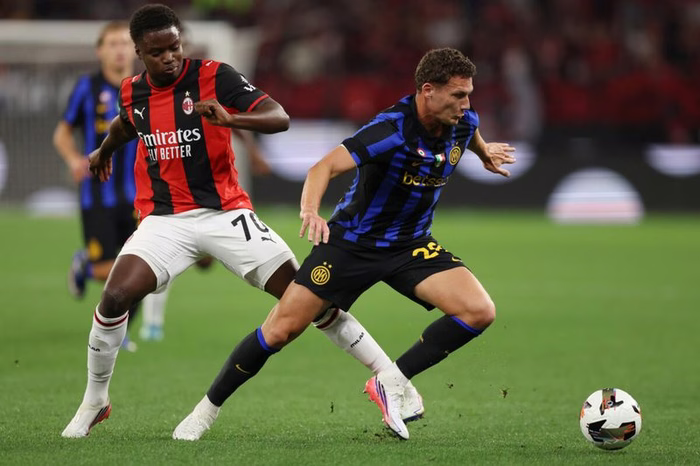 Inter, Pavard ai microfoni di DAZN: "Spero di fare una grande stagione"