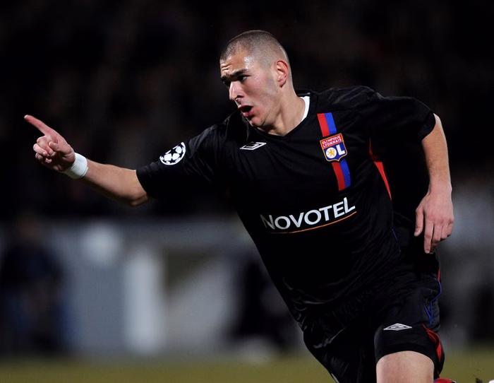 Clamoroso retroscena su Benzema: era pronto a tornare al Lione gratis