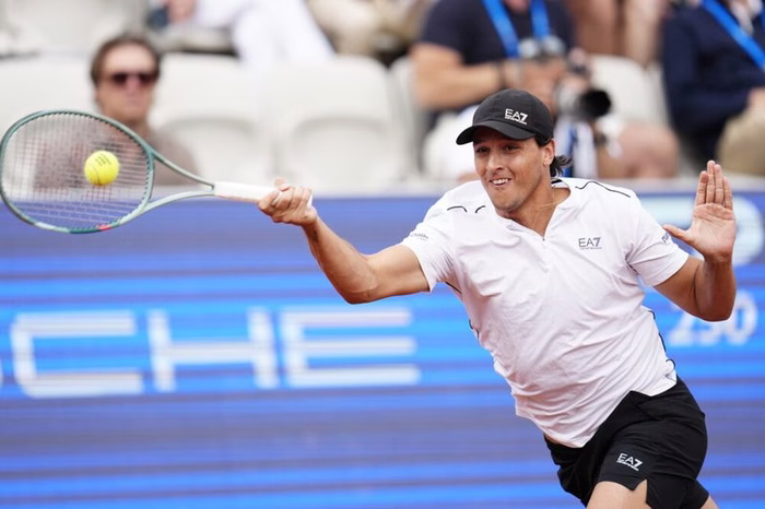Luciano Darderi trova agli ottavi il campione in carica del Roland Garros: i precedenti