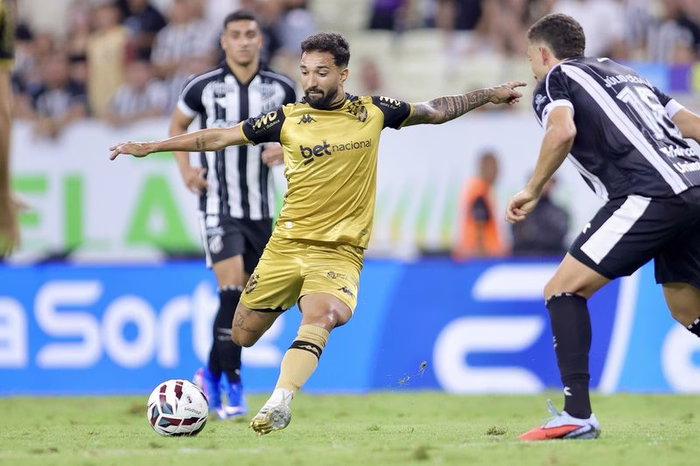 Atuações do Sport: Clayson e Juan Alano vão mal contra Ceará