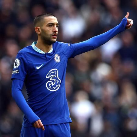 Botafogo avança por Ziyech após superar entrave sobre gramados