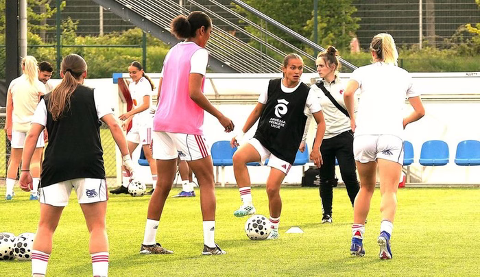 Rafalski (OL Lyonnes) et les Bleuettes débutent leur Mondial U20