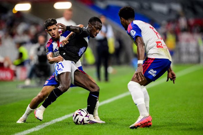 Auxerre s’est "tiré trois balles dans le pied" contre l’OL