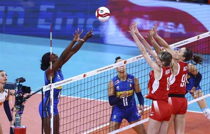 LIVE Italia-Turchia, Europei volley femminile 2026 in DIRETTA: in palio titolo e pass olimpico!