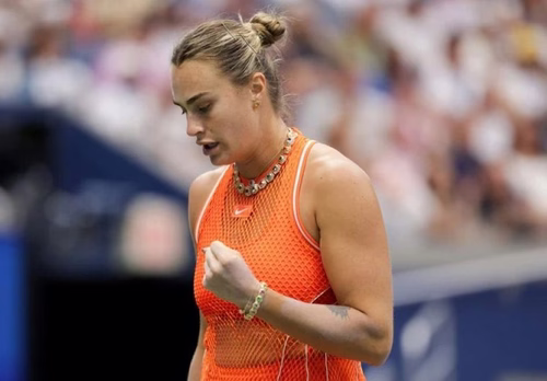 Sabalenka oscila antes de bater Townsend para voltar às quartas