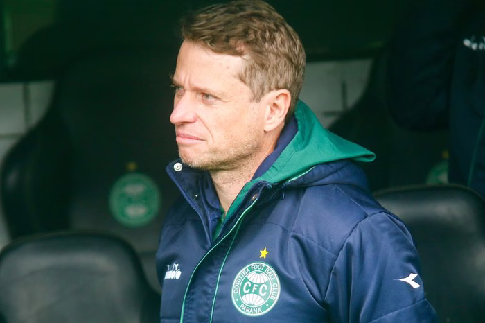 Coritiba x Mirassol: Seabra aponta erros em derrota na Série A