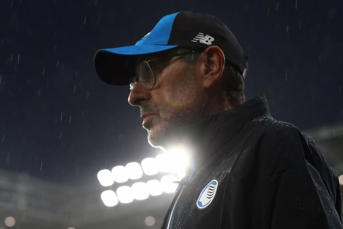 ❗ Atalanta, Sarri: “Rosso a Gaetano? Dice di non aver detto nulla all’arbitro. Confusione ed errore palese”