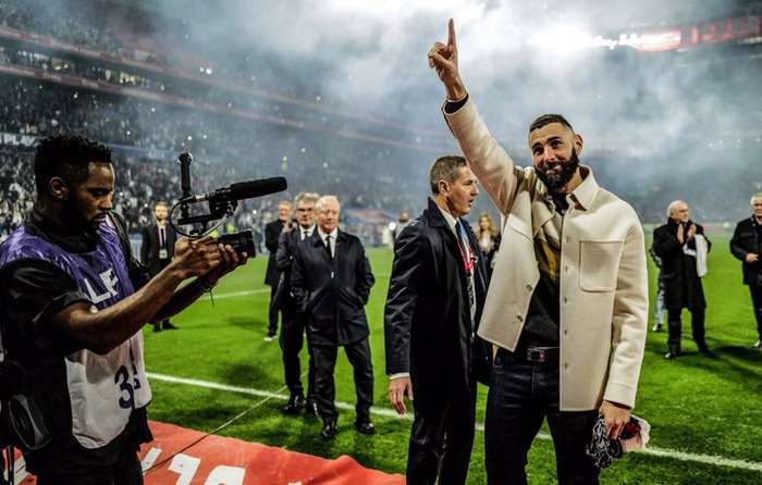 Benzema de retour à l’OL ? Cela avait fait parler dans TKYDG